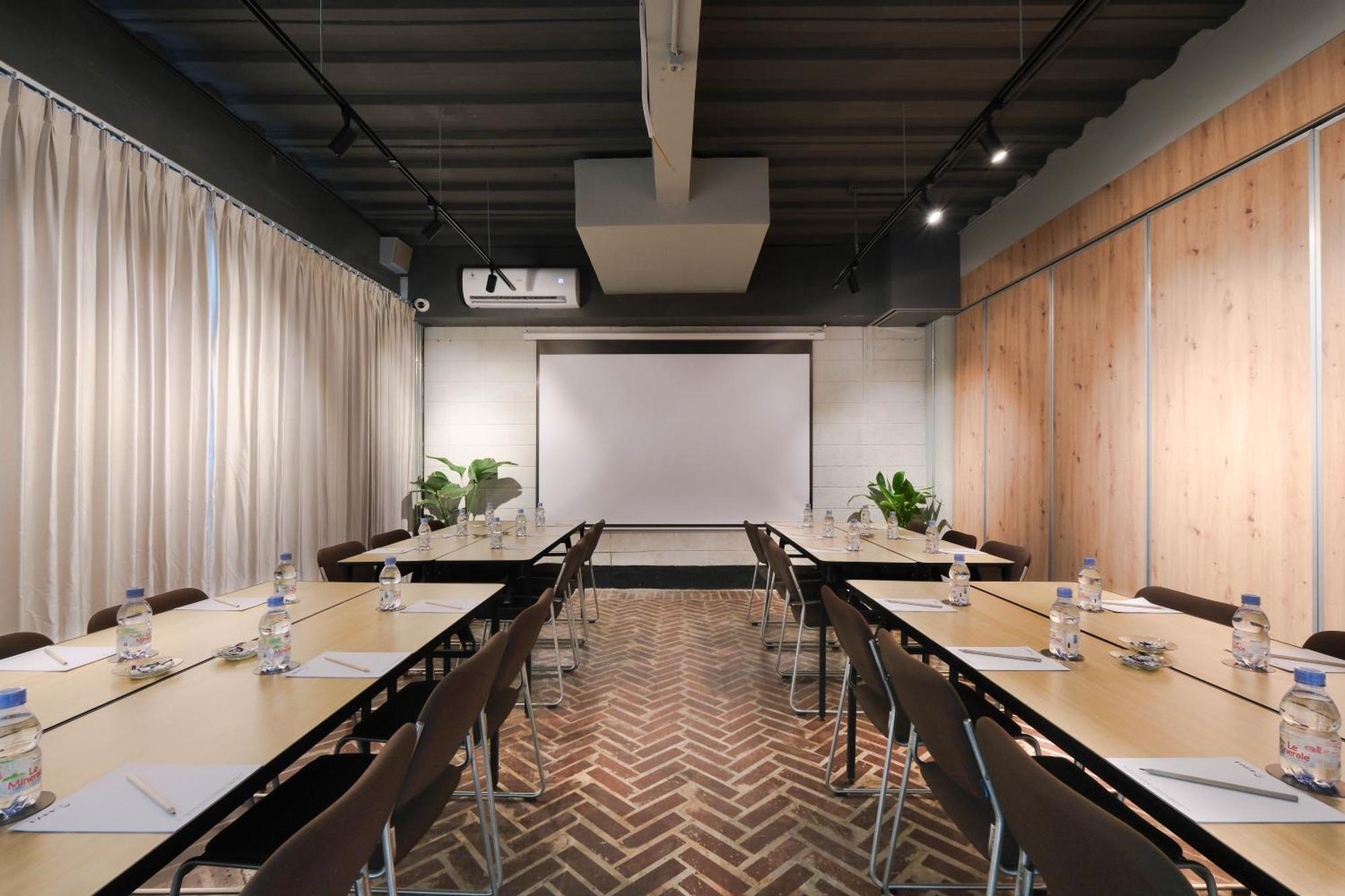 Teduh Simatupang Hotel Jakarta Kültér fotó